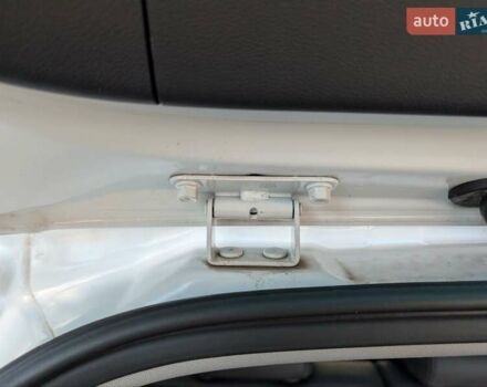 Білий Хендай Туксон, об'ємом двигуна 1.6 л та пробігом 152 тис. км за 21950 $, фото 72 на Automoto.ua