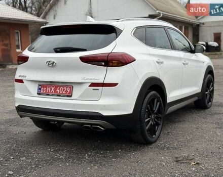 Белый Хендай Туксон, объемом двигателя 2 л и пробегом 114 тыс. км за 23900 $, фото 11 на Automoto.ua