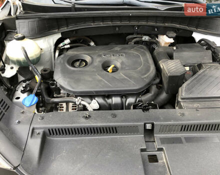 Белый Хендай Туксон, объемом двигателя 2 л и пробегом 25 тыс. км за 15900 $, фото 31 на Automoto.ua