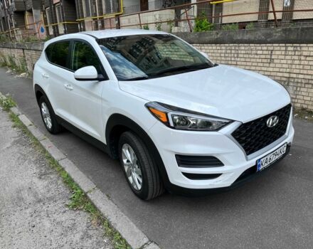 Белый Хендай Туксон, объемом двигателя 2 л и пробегом 95 тыс. км за 14500 $, фото 2 на Automoto.ua