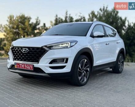 Белый Хендай Туксон, объемом двигателя 2 л и пробегом 119 тыс. км за 23500 $, фото 33 на Automoto.ua