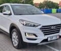 Белый Хендай Туксон, объемом двигателя 1.6 л и пробегом 188 тыс. км за 17900 $, фото 1 на Automoto.ua