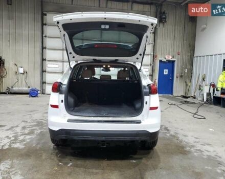 Белый Хендай Туксон, объемом двигателя 2 л и пробегом 97 тыс. км за 4400 $, фото 5 на Automoto.ua