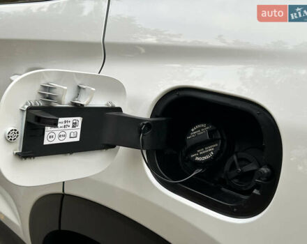 Білий Хендай Туксон, об'ємом двигуна 2 л та пробігом 101 тис. км за 17800 $, фото 18 на Automoto.ua