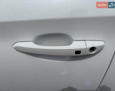 Белый Хендай Туксон, объемом двигателя 1.58 л и пробегом 107 тыс. км за 18500 $, фото 6 на Automoto.ua