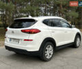 Білий Хендай Туксон, об'ємом двигуна 2 л та пробігом 101 тис. км за 17800 $, фото 4 на Automoto.ua
