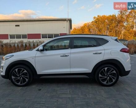 Білий Хендай Туксон, об'ємом двигуна 1.6 л та пробігом 152 тис. км за 21950 $, фото 15 на Automoto.ua