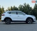 Белый Хендай Туксон, объемом двигателя 2 л и пробегом 119 тыс. км за 23500 $, фото 36 на Automoto.ua