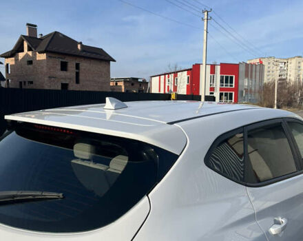 Белый Хендай Туксон, объемом двигателя 2 л и пробегом 148 тыс. км за 17850 $, фото 8 на Automoto.ua