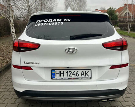 Білий Хендай Туксон, об'ємом двигуна 2 л та пробігом 136 тис. км за 22900 $, фото 3 на Automoto.ua