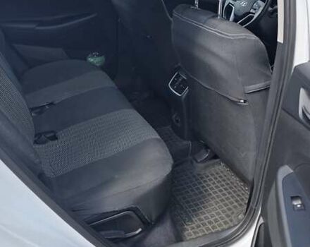 Белый Хендай Туксон, объемом двигателя 2 л и пробегом 52 тыс. км за 23999 $, фото 10 на Automoto.ua