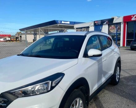 Белый Хендай Туксон, объемом двигателя 1.6 л и пробегом 77 тыс. км за 15700 $, фото 15 на Automoto.ua