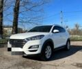 Белый Хендай Туксон, объемом двигателя 2 л и пробегом 70 тыс. км за 22000 $, фото 1 на Automoto.ua