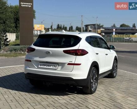 Білий Хендай Туксон, об'ємом двигуна 2 л та пробігом 109 тис. км за 23500 $, фото 7 на Automoto.ua