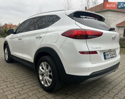 Білий Хендай Туксон, об'ємом двигуна 2 л та пробігом 136 тис. км за 22900 $, фото 6 на Automoto.ua