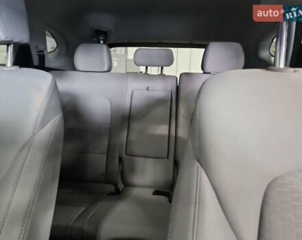 Белый Хендай Туксон, объемом двигателя 2 л и пробегом 85 тыс. км за 4300 $, фото 9 на Automoto.ua