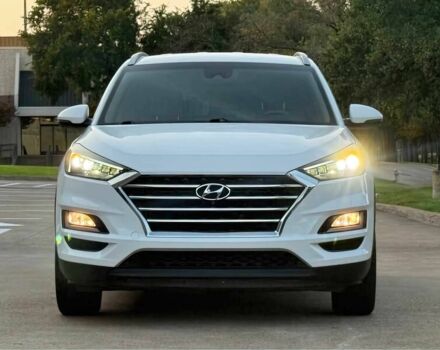Белый Хендай Туксон, объемом двигателя 2.4 л и пробегом 48 тыс. км за 5900 $, фото 1 на Automoto.ua