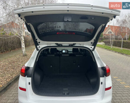 Білий Хендай Туксон, об'ємом двигуна 2 л та пробігом 136 тис. км за 22900 $, фото 8 на Automoto.ua