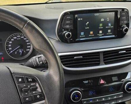 Белый Хендай Туксон, объемом двигателя 2 л и пробегом 52 тыс. км за 23999 $, фото 7 на Automoto.ua