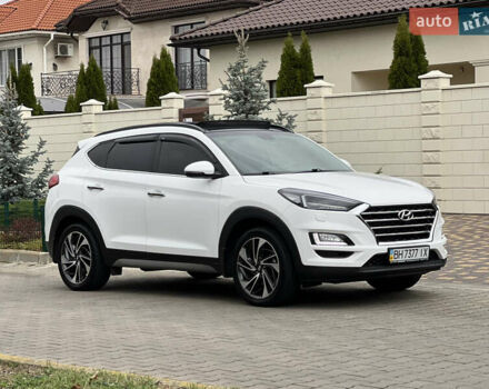 Белый Хендай Туксон, объемом двигателя 2 л и пробегом 50 тыс. км за 23800 $, фото 6 на Automoto.ua