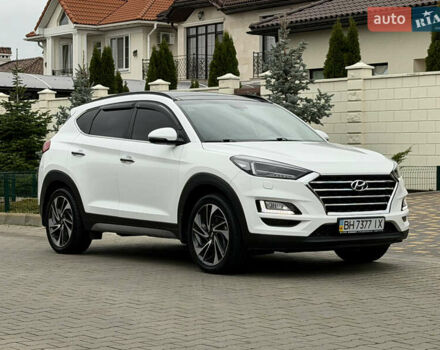 Белый Хендай Туксон, объемом двигателя 2 л и пробегом 50 тыс. км за 23800 $, фото 8 на Automoto.ua