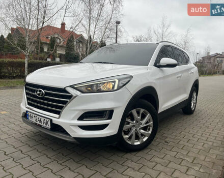 Білий Хендай Туксон, об'ємом двигуна 2 л та пробігом 136 тис. км за 22900 $, фото 1 на Automoto.ua