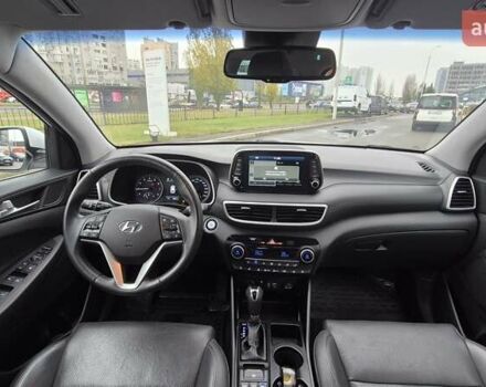 Белый Хендай Туксон, объемом двигателя 2 л и пробегом 42 тыс. км за 23900 $, фото 6 на Automoto.ua