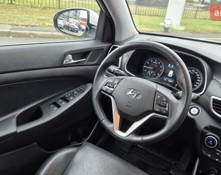 Белый Хендай Туксон, объемом двигателя 2 л и пробегом 42 тыс. км за 23900 $, фото 8 на Automoto.ua