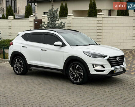 Белый Хендай Туксон, объемом двигателя 2 л и пробегом 50 тыс. км за 23800 $, фото 7 на Automoto.ua