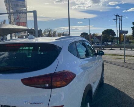 Белый Хендай Туксон, объемом двигателя 1.6 л и пробегом 77 тыс. км за 15700 $, фото 9 на Automoto.ua