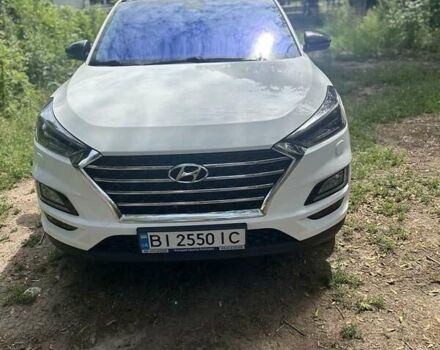 Белый Хендай Туксон, объемом двигателя 2 л и пробегом 99 тыс. км за 23450 $, фото 7 на Automoto.ua