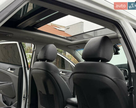 Белый Хендай Туксон, объемом двигателя 2 л и пробегом 50 тыс. км за 23800 $, фото 75 на Automoto.ua