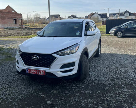 Белый Хендай Туксон, объемом двигателя 2 л и пробегом 148 тыс. км за 17850 $, фото 5 на Automoto.ua