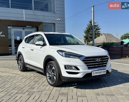 Білий Хендай Туксон, об'ємом двигуна 2 л та пробігом 109 тис. км за 23500 $, фото 2 на Automoto.ua