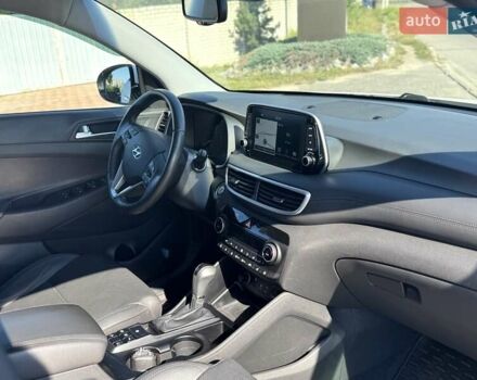 Білий Хендай Туксон, об'ємом двигуна 2 л та пробігом 109 тис. км за 23500 $, фото 24 на Automoto.ua
