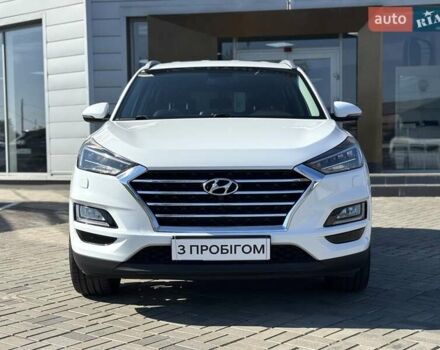 Білий Хендай Туксон, об'ємом двигуна 2 л та пробігом 109 тис. км за 23500 $, фото 1 на Automoto.ua