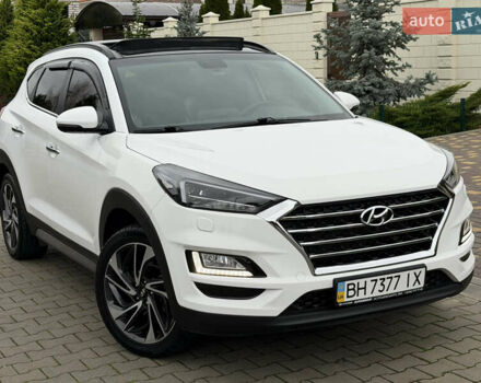Белый Хендай Туксон, объемом двигателя 2 л и пробегом 50 тыс. км за 23800 $, фото 26 на Automoto.ua