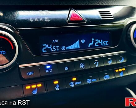 Хендай Туксон 2020 в Киеве на Automoto.ua Белый Хендай Туксон, объемом двигателя 2 л и пробегом 42 тыс. км за 22500 $, фото 1 на Automoto.ua