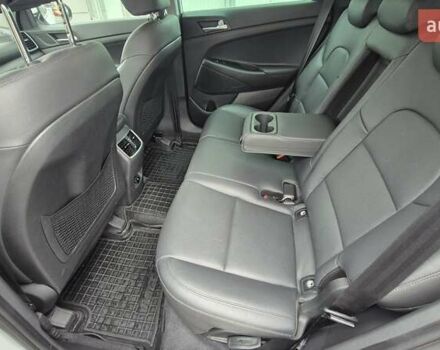 Белый Хендай Туксон, объемом двигателя 2 л и пробегом 42 тыс. км за 23900 $, фото 10 на Automoto.ua