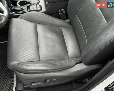 Белый Хендай Туксон, объемом двигателя 2 л и пробегом 50 тыс. км за 23800 $, фото 53 на Automoto.ua