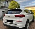 Білий Хендай Туксон, об'ємом двигуна 2 л та пробігом 72 тис. км за 17000 $, фото 3 на Automoto.ua