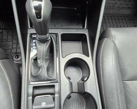 Белый Хендай Туксон, объемом двигателя 2 л и пробегом 42 тыс. км за 23900 $, фото 16 на Automoto.ua