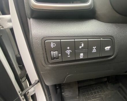 Білий Хендай Туксон, об'ємом двигуна 2 л та пробігом 50 тис. км за 21999 $, фото 12 на Automoto.ua