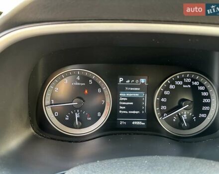 Белый Хендай Туксон, объемом двигателя 2 л и пробегом 50 тыс. км за 22500 $, фото 15 на Automoto.ua