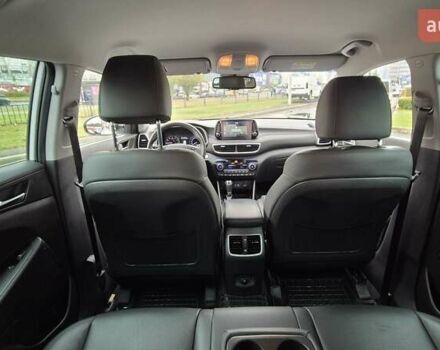 Белый Хендай Туксон, объемом двигателя 2 л и пробегом 42 тыс. км за 23900 $, фото 11 на Automoto.ua