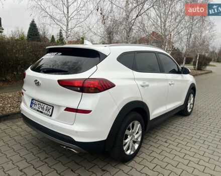 Білий Хендай Туксон, об'ємом двигуна 2 л та пробігом 136 тис. км за 22900 $, фото 7 на Automoto.ua