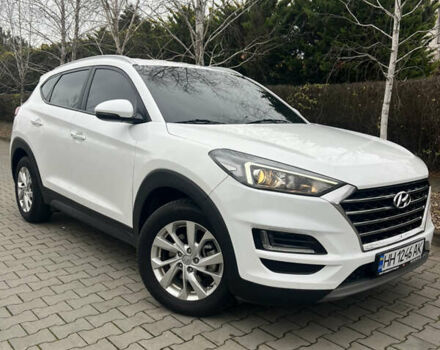 Білий Хендай Туксон, об'ємом двигуна 2 л та пробігом 136 тис. км за 22900 $, фото 2 на Automoto.ua