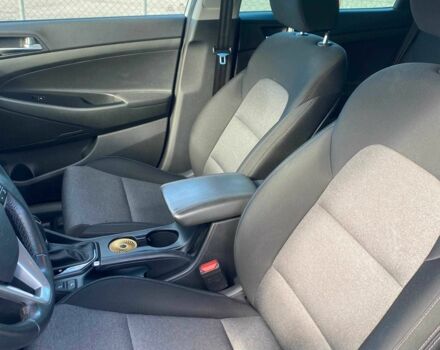 Белый Хендай Туксон, объемом двигателя 1.6 л и пробегом 77 тыс. км за 15700 $, фото 18 на Automoto.ua