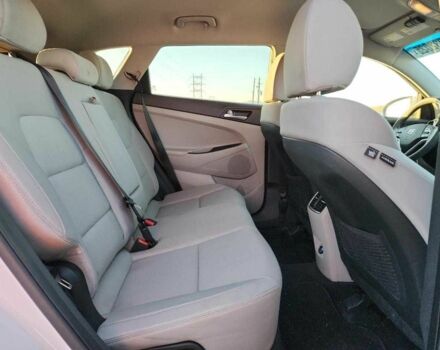 Білий Хендай Туксон, об'ємом двигуна 2.4 л та пробігом 80 тис. км за 2200 $, фото 10 на Automoto.ua