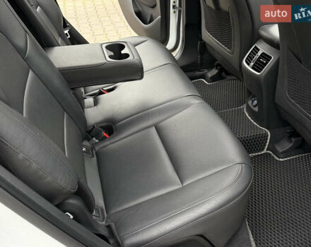 Белый Хендай Туксон, объемом двигателя 2 л и пробегом 50 тыс. км за 23800 $, фото 56 на Automoto.ua